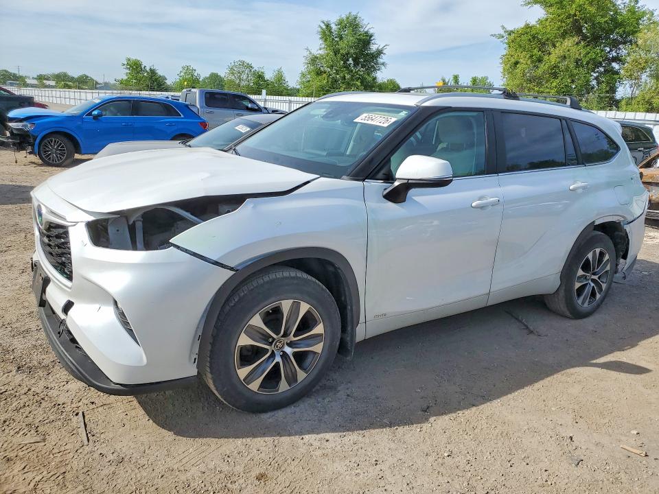 Auction sale of the 2023 Toyota Highlander Hybrid, vin: 5TDKBRCH7PS136657, lot number: 55647726