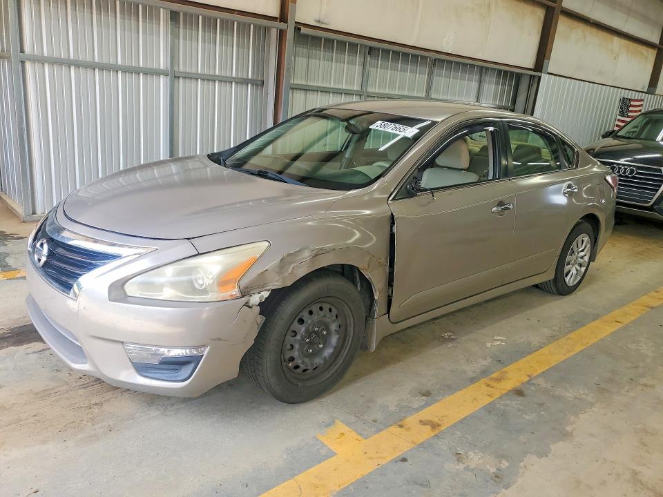 58076656 :رقم المزاد ، 1N4AL3AP8FN910876 vin ، 2015 Nissan Altima مزاد بيع