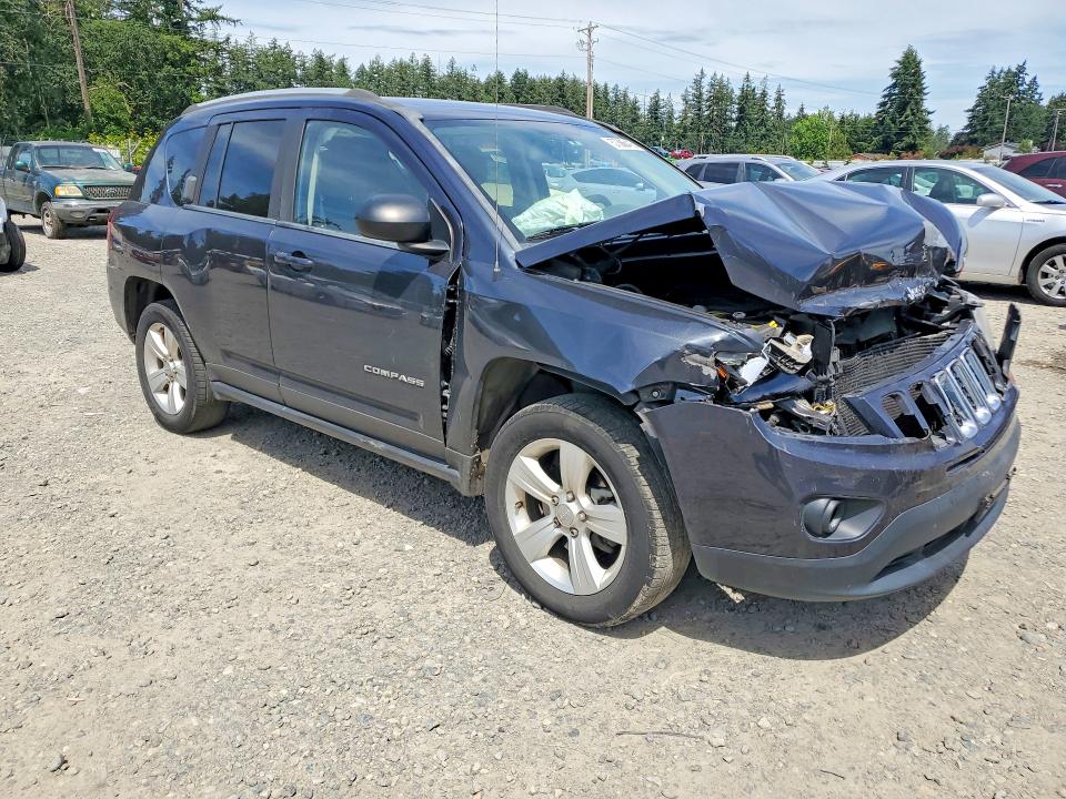 2016 Jeep Compass მანქანა იყიდება აუქციონზე, vin: 1C4NJDBB3GD546271, აუქციონის ნომერი: 57386416