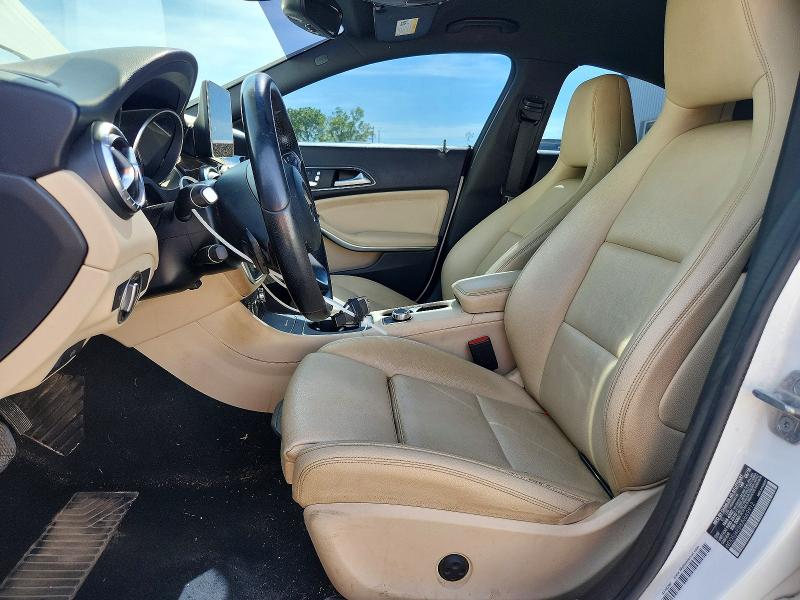55497066 :رقم المزاد ، WDDSJ4EB8JN669912 vin ، 2018 Mercedes-benz Cla مزاد بيع