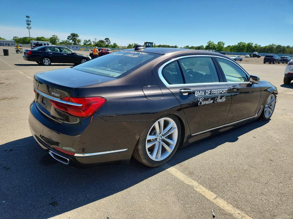 2016 Bmw 750 მანქანა იყიდება აუქციონზე, vin: WBA7F2C53GG420172, აუქციონის ნომერი: 57765106