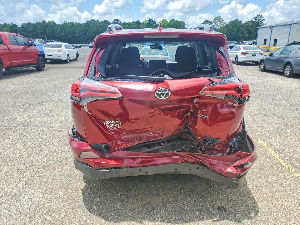 56492166 :رقم المزاد ، JTMWFREV6JD113317 vin ، 2018 Toyota Rav4 مزاد بيع