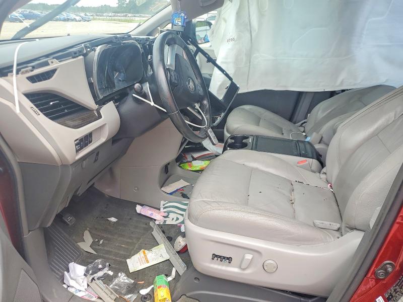 55569276 :رقم المزاد ، 5TDYZ3DC3HS886726 vin ، 2017 Toyota Sienna مزاد بيع