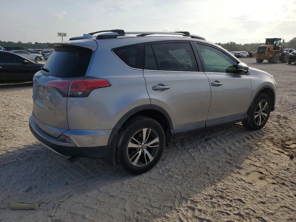 Продажа на аукционе авто 2018 Toyota Rav4, vin: 2T3WFREV1JW416122, номер лота: 58301006