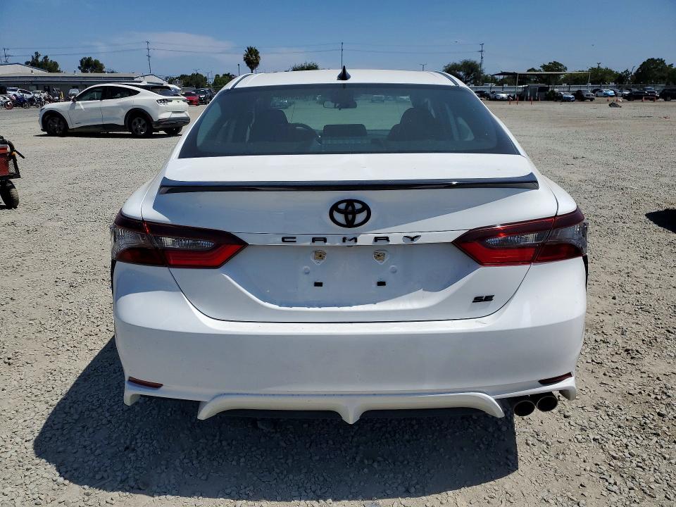 Продажа на аукционе авто 2024 Toyota Camry, vin: 4T1G11AK8RU206704, номер лота: 56629146