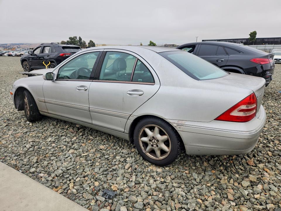 2004 Mercedes-benz C მანქანა იყიდება აუქციონზე, vin: WDBRF61J44A576463, აუქციონის ნომერი: 58074156