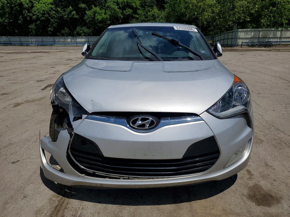 2015 Hyundai Veloster მანქანა იყიდება აუქციონზე, vin: KMHTC6AD5FU232129, აუქციონის ნომერი: 57532866