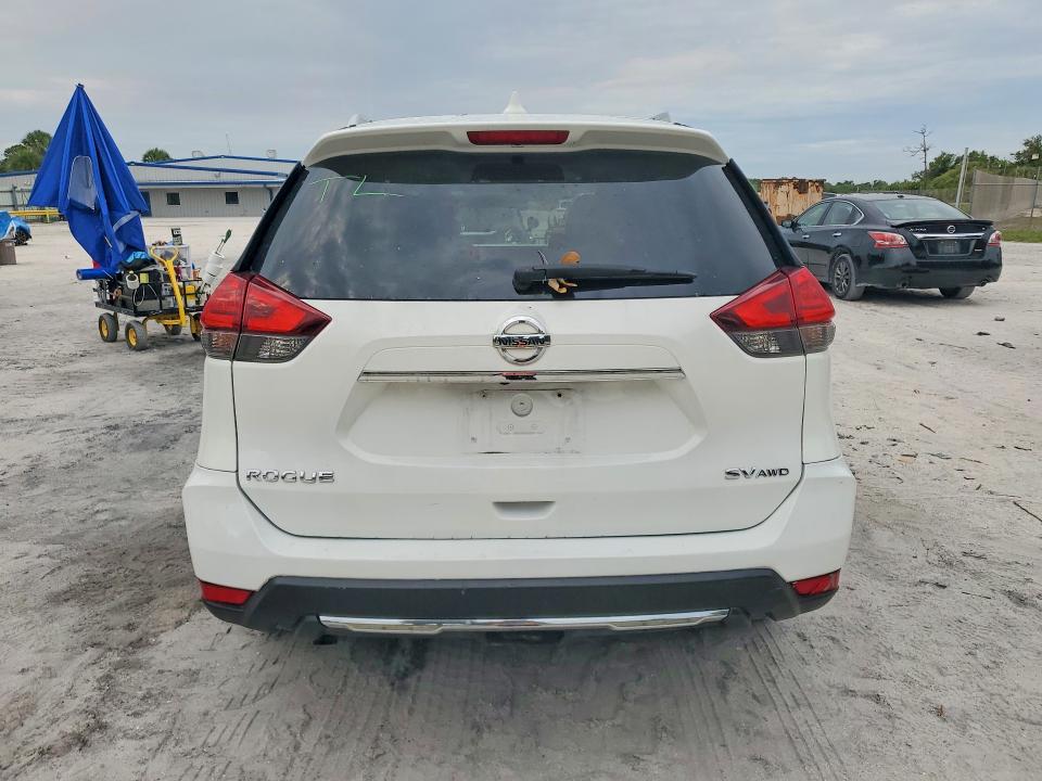 Aukcja sprzedaży 2017 Nissan Rogue, vin: 5N1AT2MV7HC750417, numer aukcji: 55649996