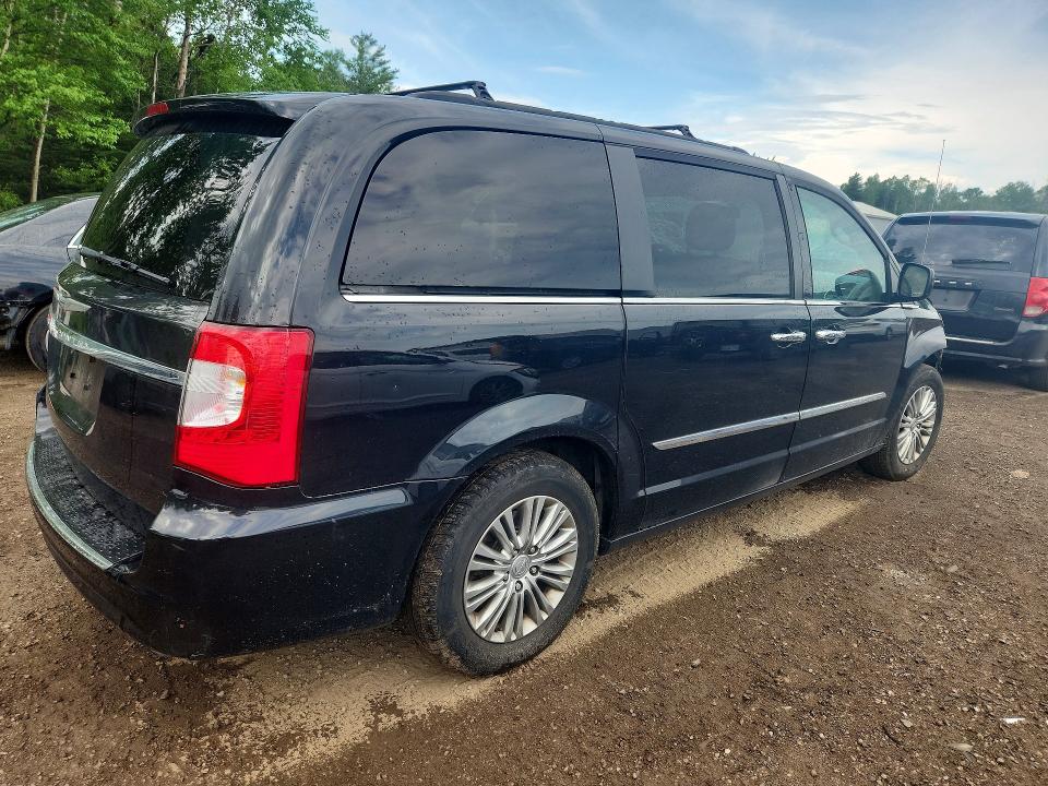 2016 Chrysler Town & Country მანქანა იყიდება აუქციონზე, vin: 2C4RC1CG3GR285502, აუქციონის ნომერი: 56936376