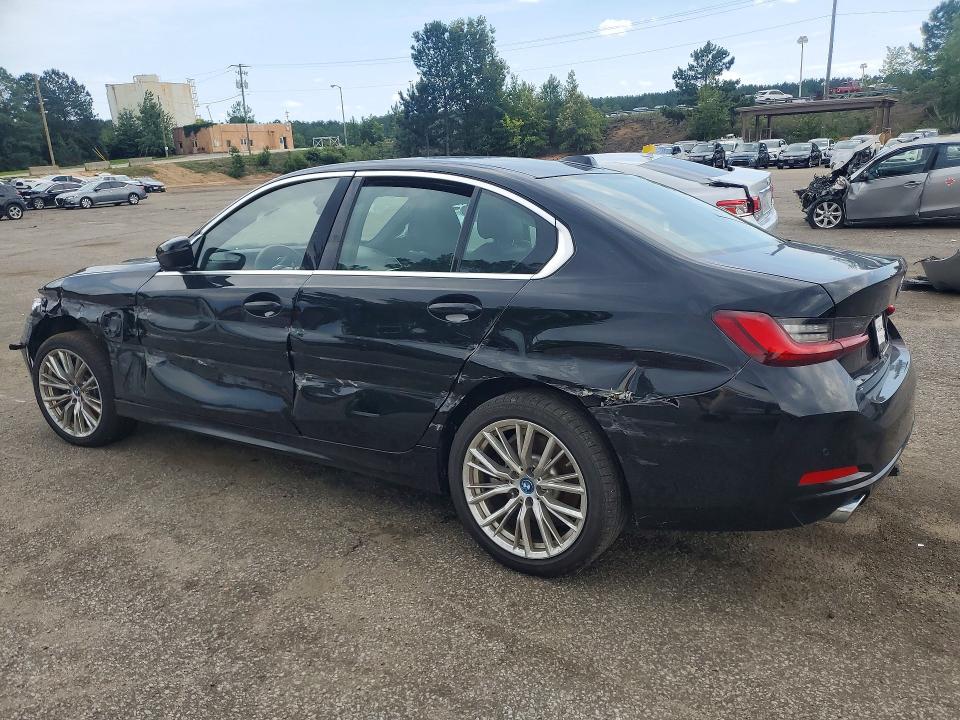 55782176 :رقم المزاد ، 3MW39FF03R8E09509 vin ، 2024 Bmw 330e مزاد بيع