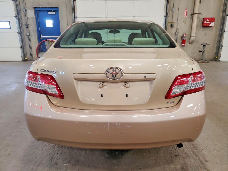 2010 Toyota Camry მანქანა იყიდება აუქციონზე, vin: 4T1BF3EK3AU053462, აუქციონის ნომერი: 57503066