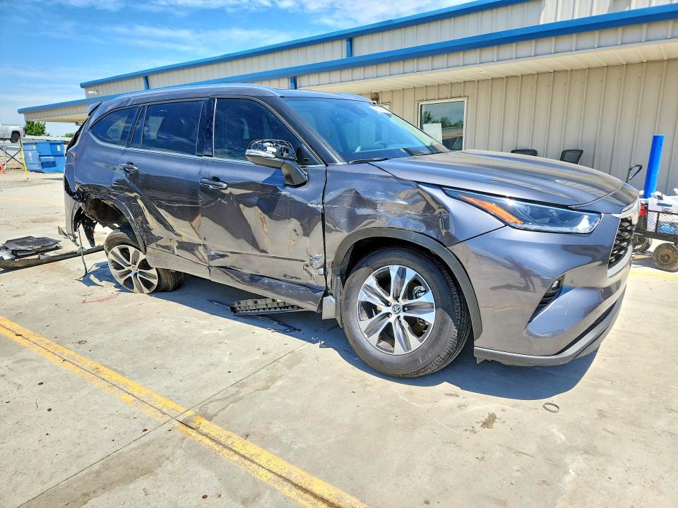 Aukcja sprzedaży 2021 Toyota Highlander, vin: 5TDGZRBH2MS152554, numer aukcji: 56261066