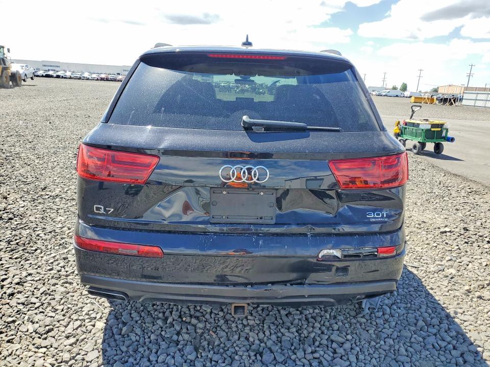 56335176 :رقم المزاد ، WA1VABF77HD030758 vin ، 2017 Audi Q7 مزاد بيع