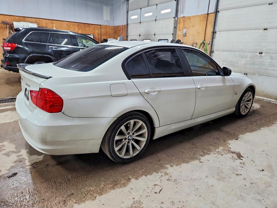58627136 :رقم المزاد ، WBAPK5C56BA662186 vin ، 2011 Bmw 328 مزاد بيع