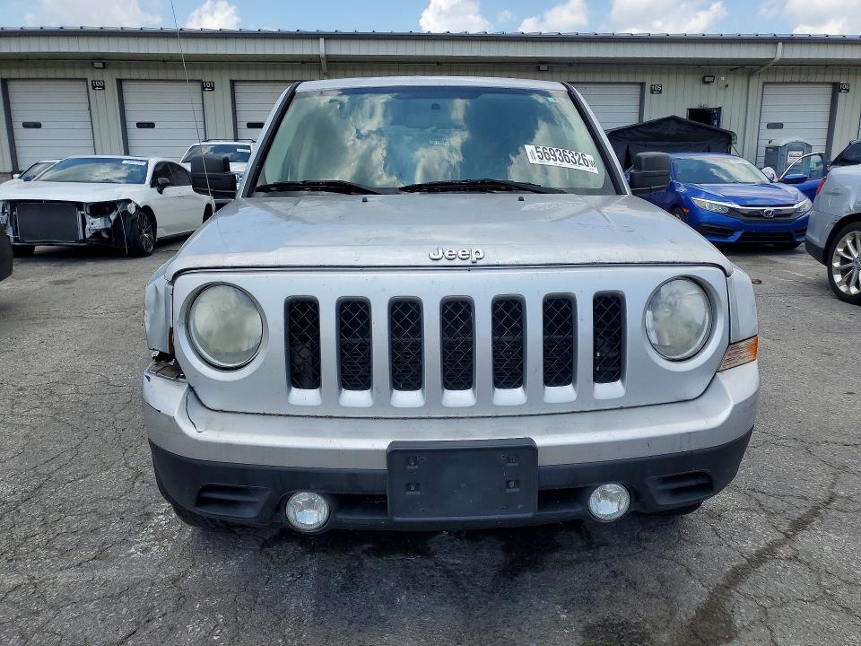 56936326 :رقم المزاد ، 1J4NT1GB3BD196841 vin ، 2011 Jeep Patriot مزاد بيع