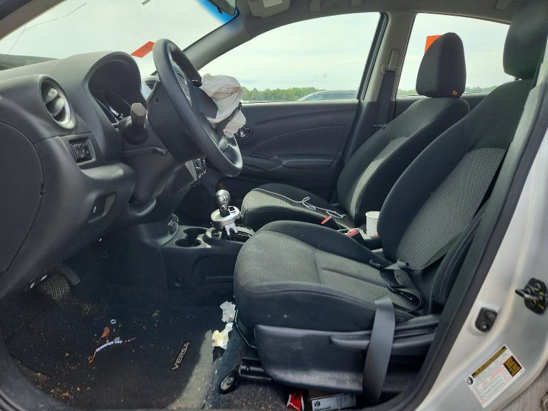57594506 :رقم المزاد ، 3N1CN7AP0KL868933 vin ، 2019 Nissan Versa مزاد بيع