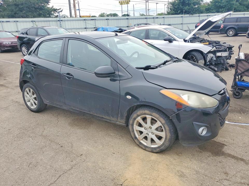 57251546 :رقم المزاد ، JM1DE1HY3B0105914 vin ، 2011 Mazda Mazda2 مزاد بيع