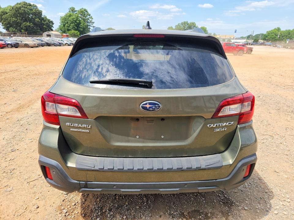 56106316 :رقم المزاد ، 4S4BSETC0J3231336 vin ، 2018 Subaru Outback مزاد بيع