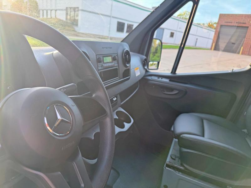 56107896 :رقم المزاد ، W1Y4NDHY7PT136876 vin ، 2023 Mercedes-benz Sprinter مزاد بيع