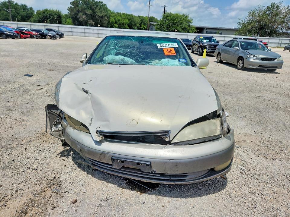 1998 Lexus Es მანქანა იყიდება აუქციონზე, vin: JT8BF28GXW0126474, აუქციონის ნომერი: 56587606