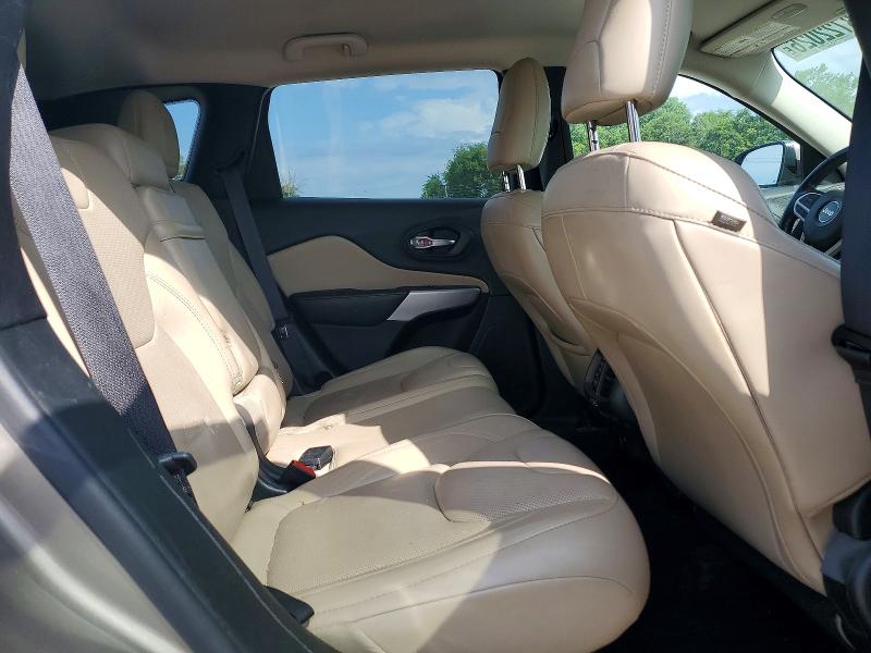 58722026 :رقم المزاد ، 1C4PJMDS3HW618646 vin ، 2017 Jeep Cherokee مزاد بيع