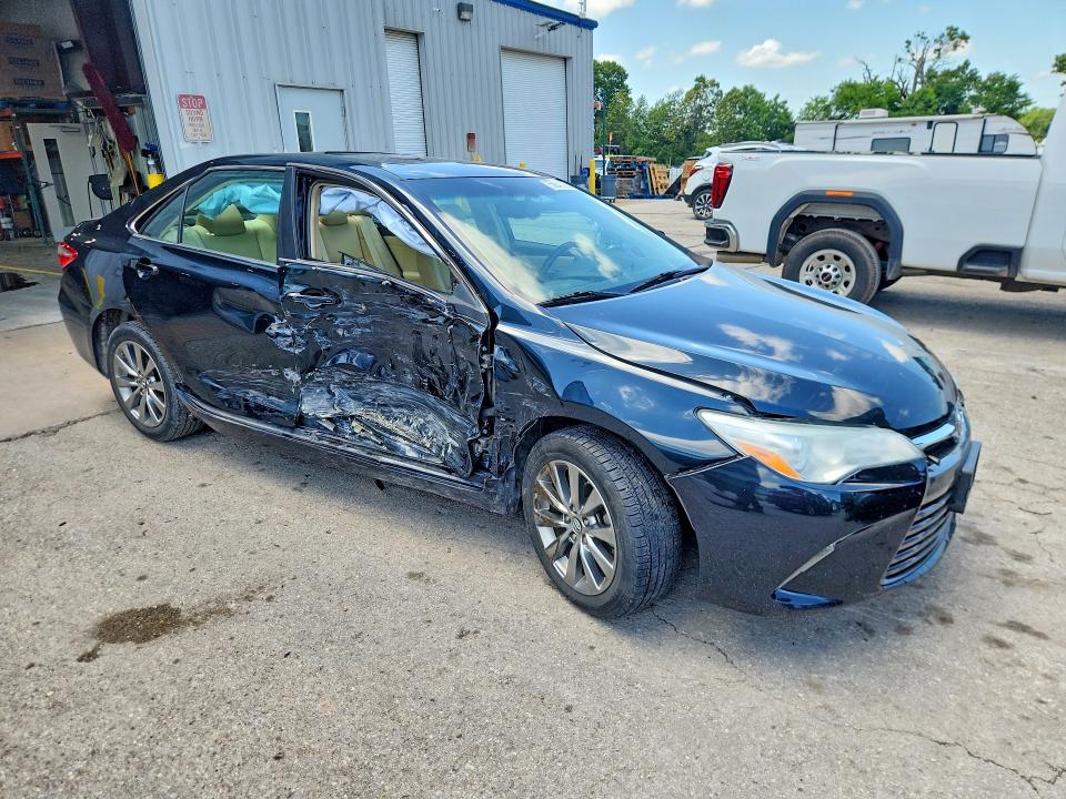 2016 Toyota Camry მანქანა იყიდება აუქციონზე, vin: 4T1BF1FK0GU576563, აუქციონის ნომერი: 56841326