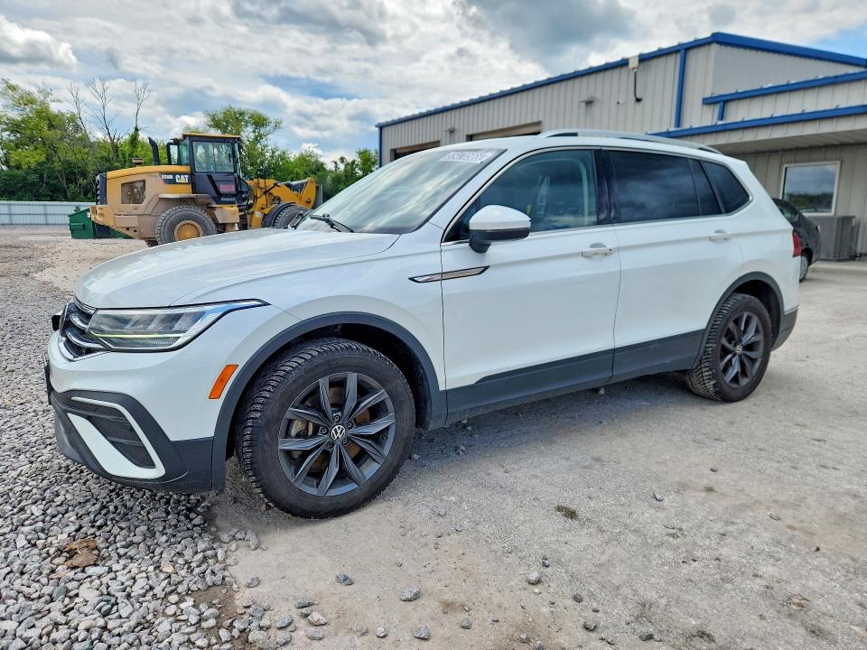 55470566 :رقم المزاد ، 3VV3B7AX7PM041424 vin ، 2023 Volkswagen Tiguan مزاد بيع