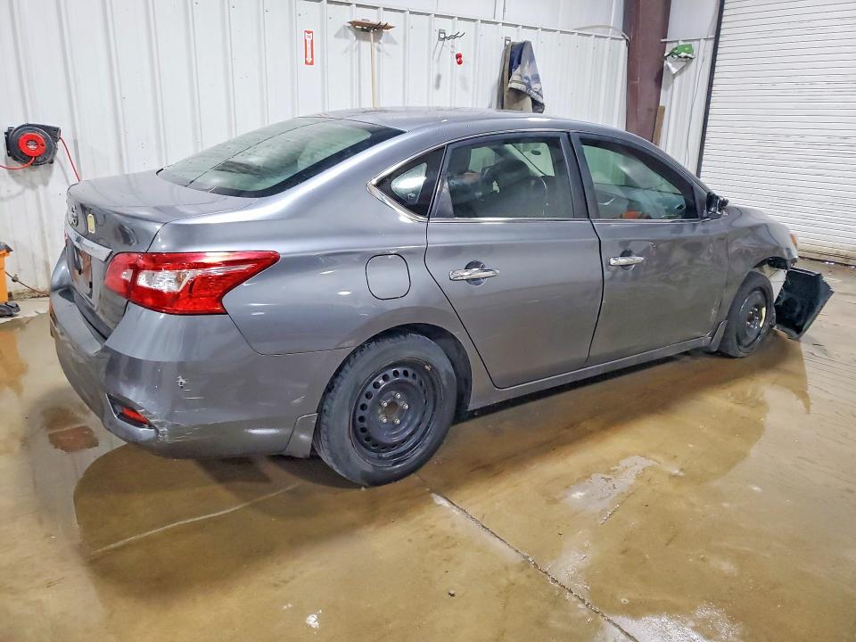 Продажа на аукционе авто 2018 Nissan Sentra, vin: 3N1AB7AP7JY332790, номер лота: 56582456