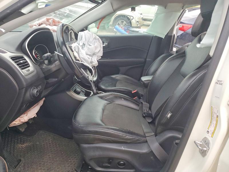 58534626 :رقم المزاد ، 3C4NJDBBXJT392367 vin ، 2018 Jeep Compass مزاد بيع