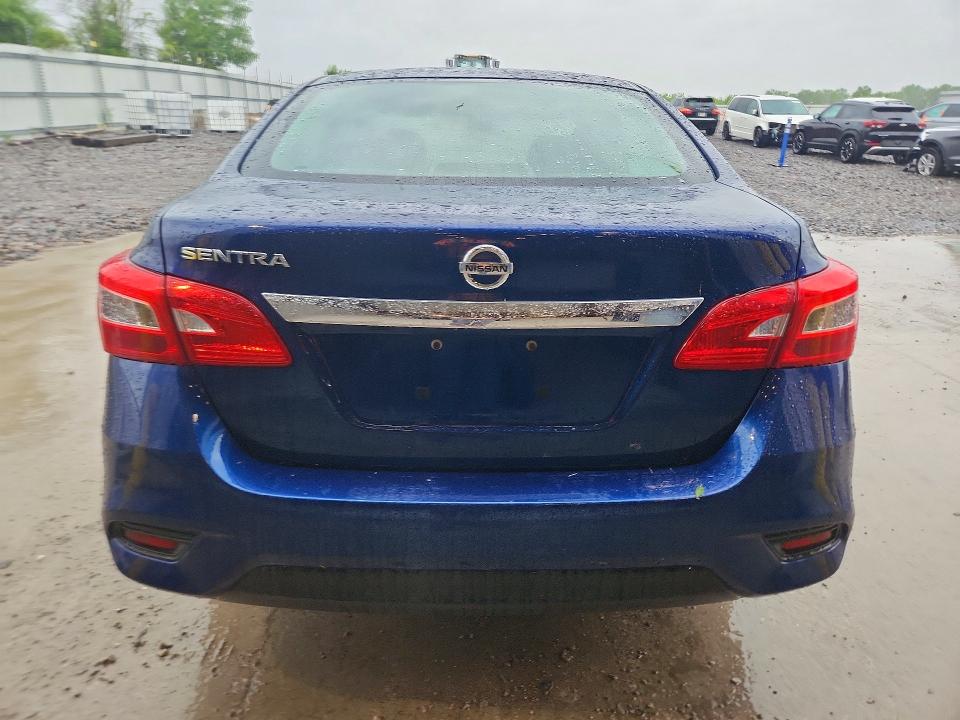 2018 Nissan Sentra მანქანა იყიდება აუქციონზე, vin: 3N1AB7AP2JY320496, აუქციონის ნომერი: 57265496
