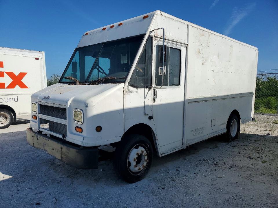 Продаж на аукціоні авто 2000 Freightliner Chassis, vin: 4UZA4FA46YCF82045, номер лоту: 50566306