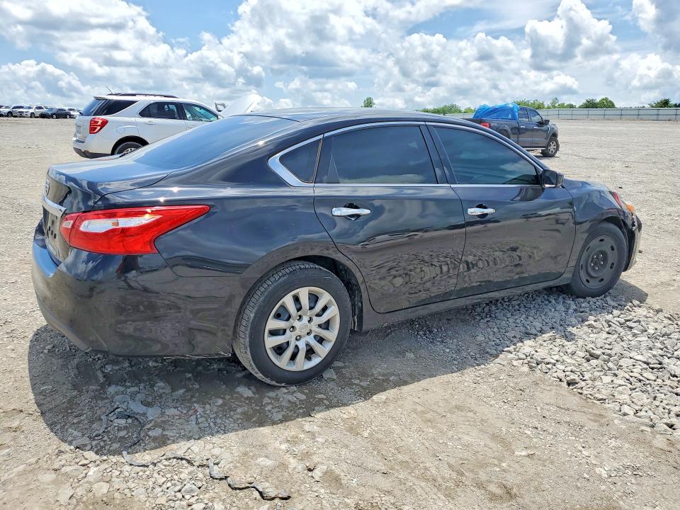 2017 Nissan Altima მანქანა იყიდება აუქციონზე, vin: 1N4AL3AP8HN345452, აუქციონის ნომერი: 56447006