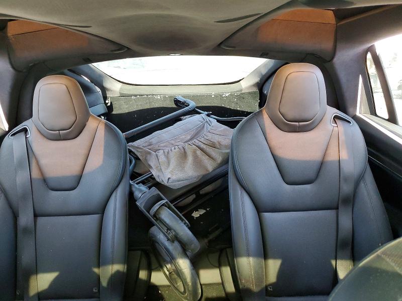 59118486 :رقم المزاد ، 7SAXCBE59NF328860 vin ، 2022 Tesla Model X مزاد بيع