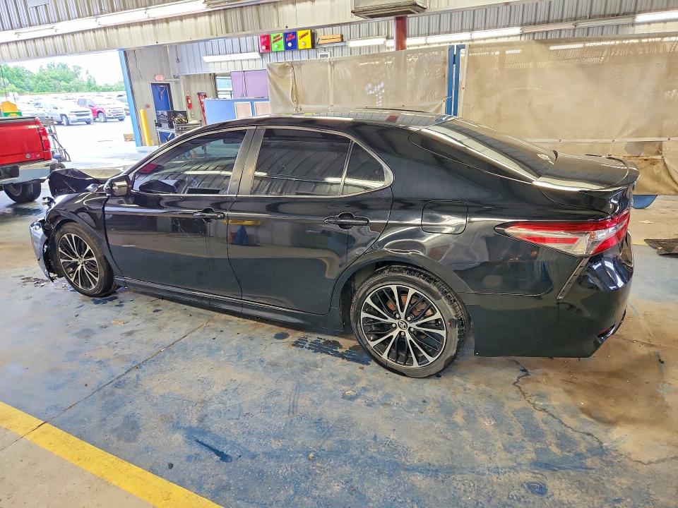 Продажа на аукционе авто 2018 Toyota Camry, vin: 4T1B11HK8JU084964, номер лота: 57757256