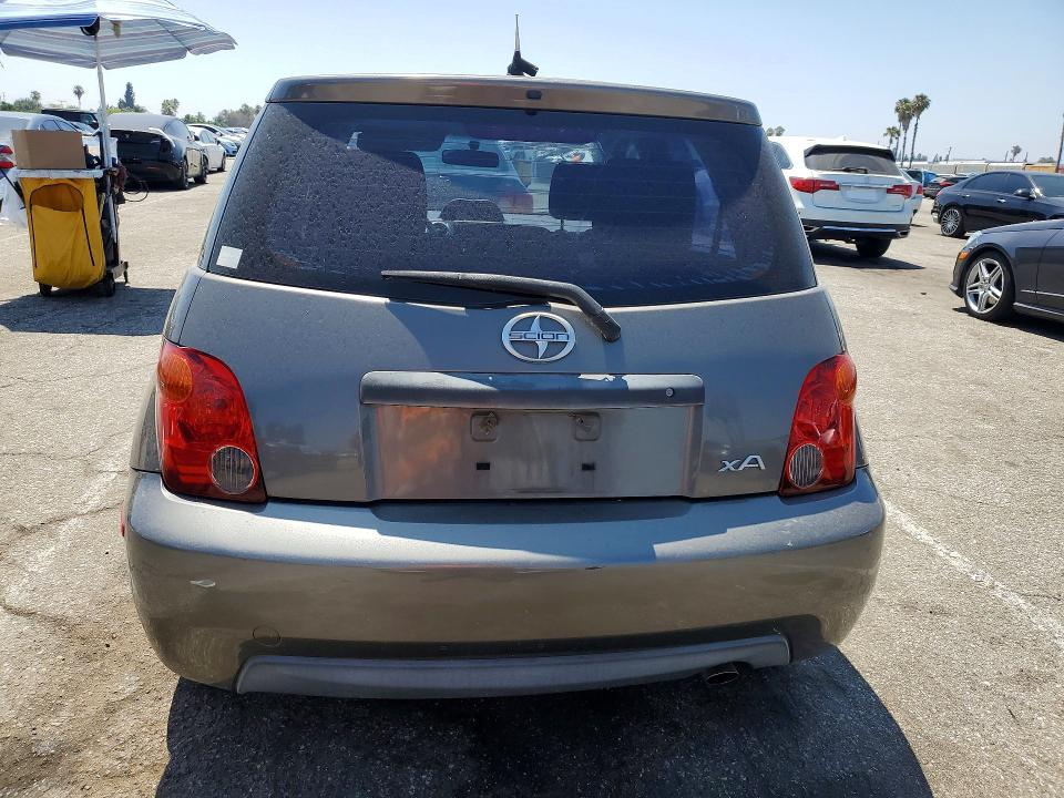 56285686 :رقم المزاد ، JTKKT624550091558 vin ، 2005 Scion Xa مزاد بيع