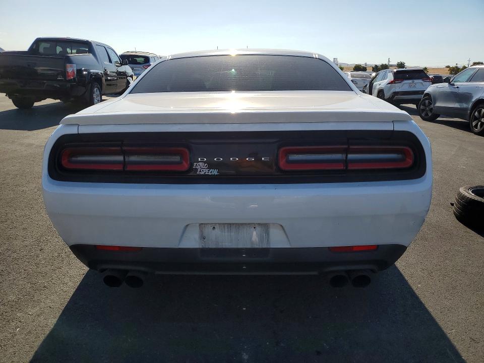 57392456 :رقم المزاد ، 2C3CDZBT2GH172344 vin ، 2016 Dodge Challenger مزاد بيع