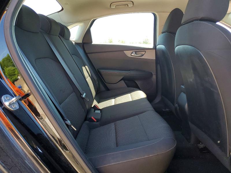 56869366 :رقم المزاد ، 3KPF24AD6KE032667 vin ، 2019 Kia Forte مزاد بيع