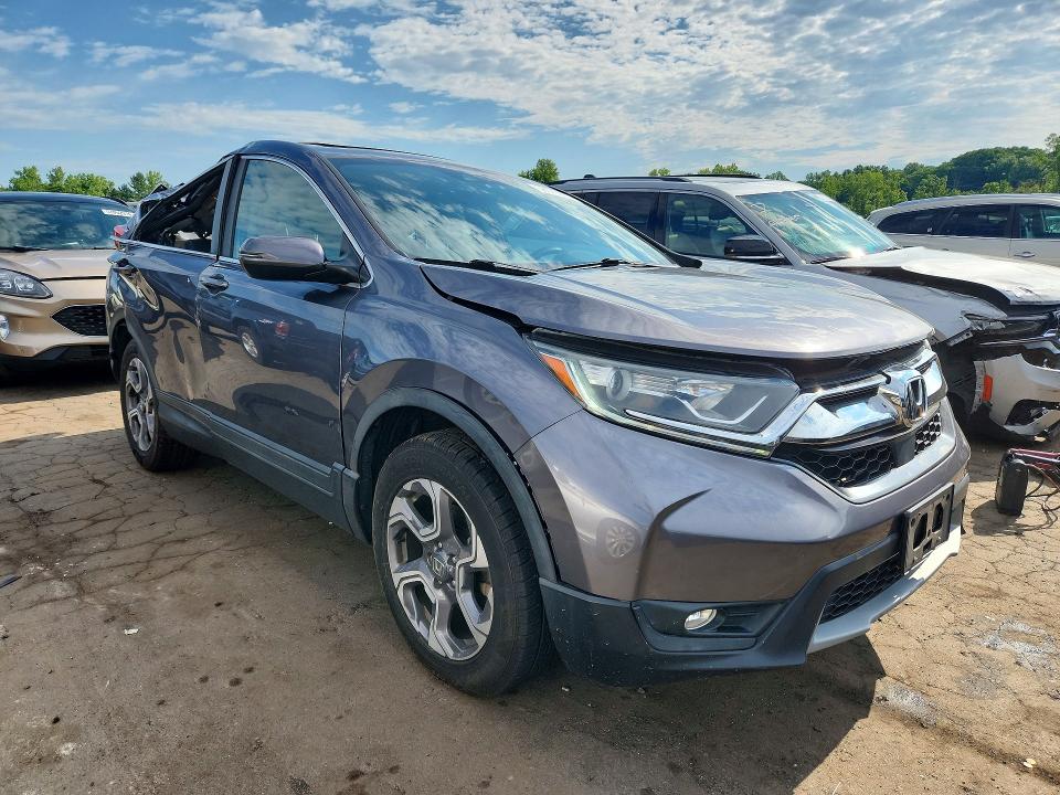 58579216 :رقم المزاد ، 7FARW2H55JE083241 vin ، 2018 Honda Cr-v مزاد بيع
