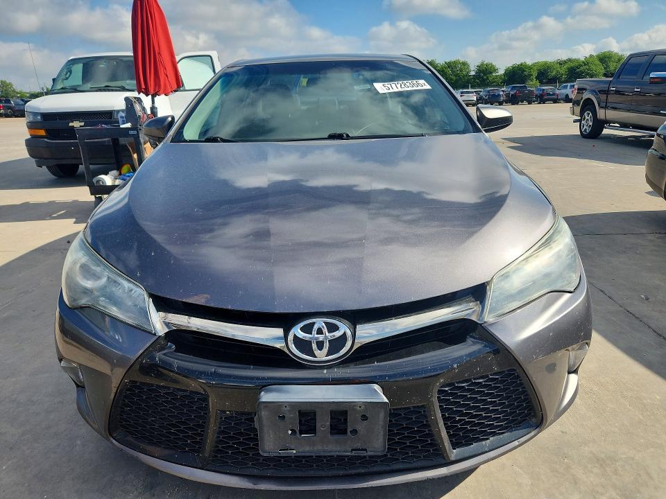 2016 Toyota Camry მანქანა იყიდება აუქციონზე, vin: 4T1BF1FK2GU143679, აუქციონის ნომერი: 57728366