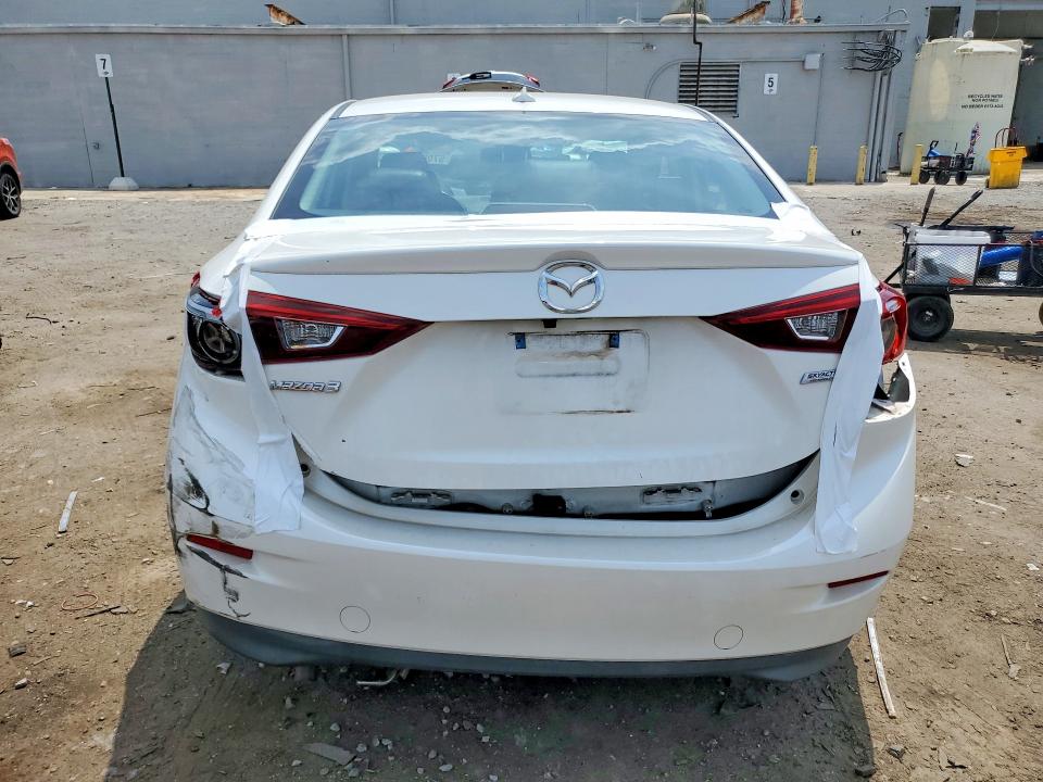 Продажа на аукционе авто 2018 Mazda 3, vin: 3MZBN1W34JM251326, номер лота: 57082916