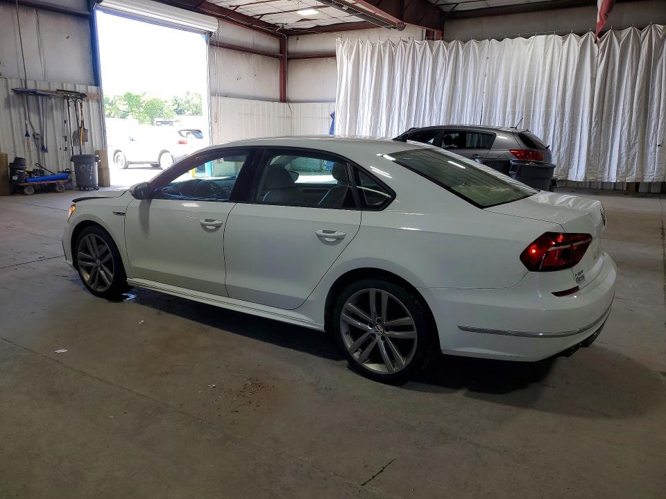 Продажа на аукционе авто 2018 Volkswagen Passat, vin: 1VWAA7A32JC016619, номер лота: 57204106