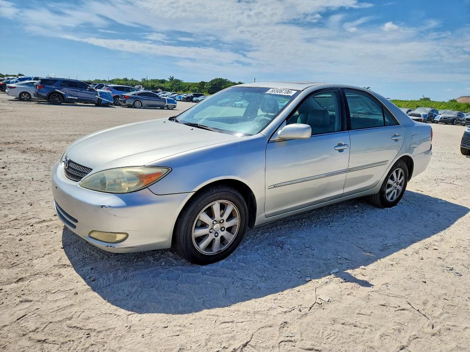 56506706 :رقم المزاد ، 4T1BE32K33U780269 vin ، 2003 Toyota Camry مزاد بيع