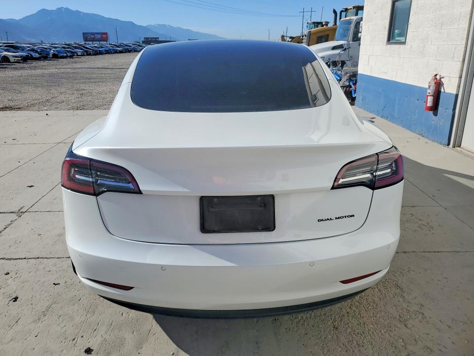 Продаж на аукціоні авто 2022 Tesla Model 3, vin: 5YJ3E1EB3NF109950, номер лоту: 55807376