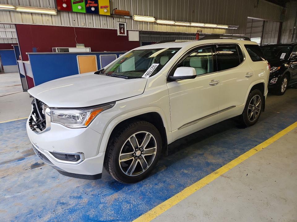 58277696 :رقم المزاد ، 1GKKNXLS3HZ137851 vin ، 2017 Gmc Acadia مزاد بيع