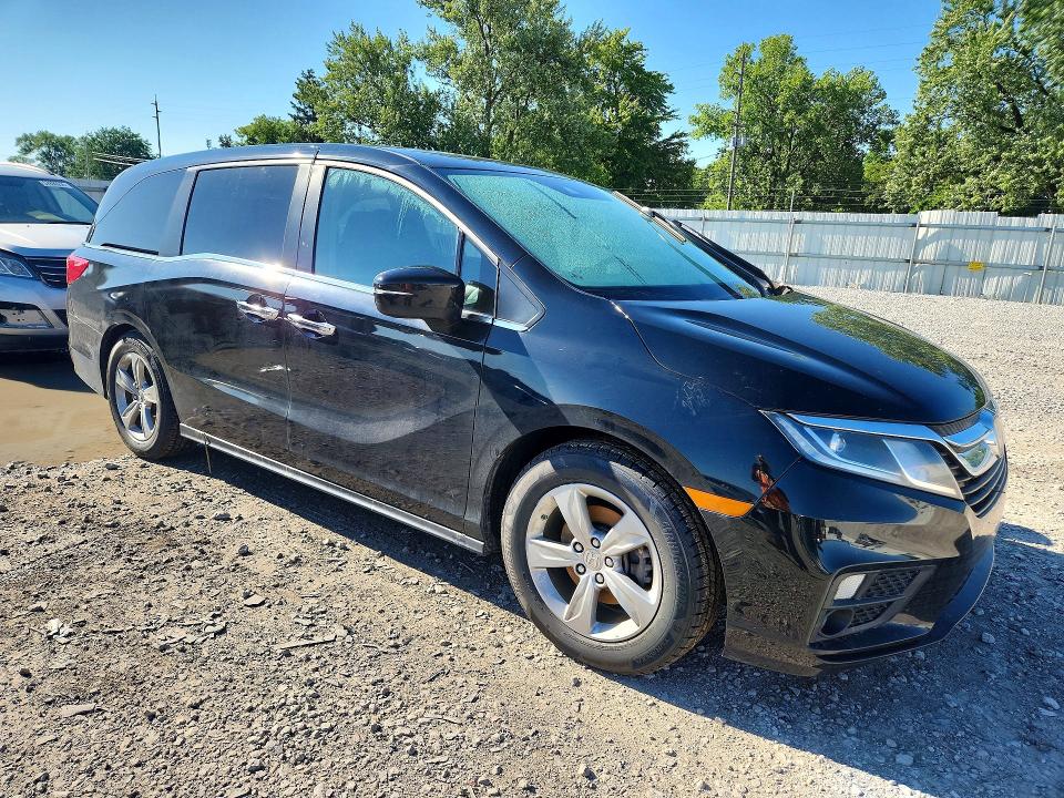 2018 Honda Odyssey მანქანა იყიდება აუქციონზე, vin: 5FNRL6H71JB052680, აუქციონის ნომერი: 58382386