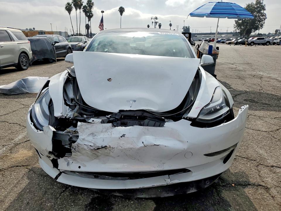 57927916 :رقم المزاد ، 5YJ3E1EA3LF660092 vin ، 2020 Tesla Model 3 مزاد بيع