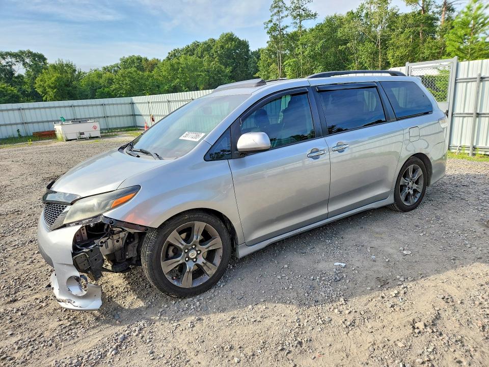58777286 :رقم المزاد ، 5TDXK3DC2GS728019 vin ، 2016 Toyota Sienna مزاد بيع
