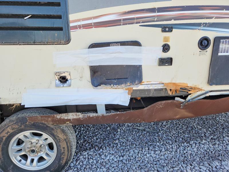 55730066 :رقم المزاد ، 1UJCJ0BS2E1PH0125 vin ، 2013 Jayco Eagle مزاد بيع