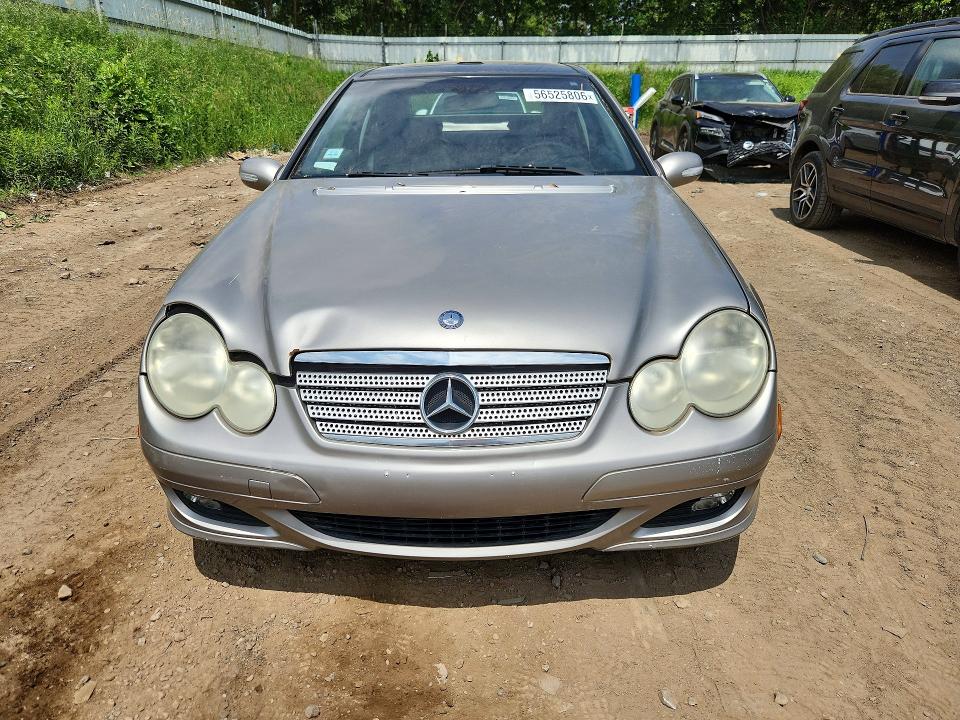 2005 Mercedes-benz C მანქანა იყიდება აუქციონზე, vin: WDBRN40J25A674658, აუქციონის ნომერი: 56525806