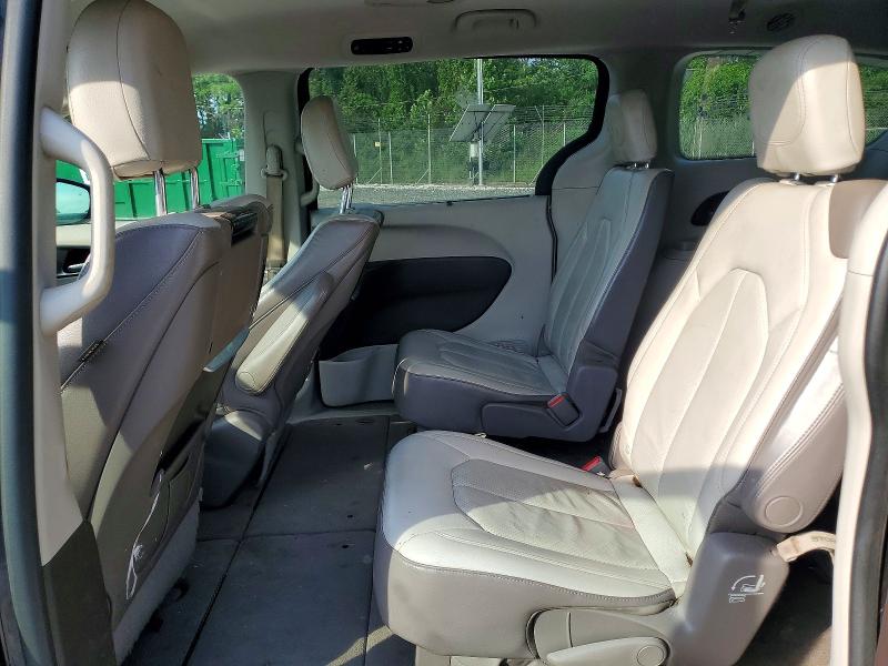 58370146 :رقم المزاد ، 2C4RC1EG6HR689201 vin ، 2017 Chrysler Pacifica مزاد بيع